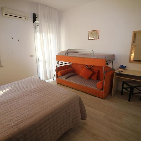 Hotel Firenze Caorle Exterior photo
