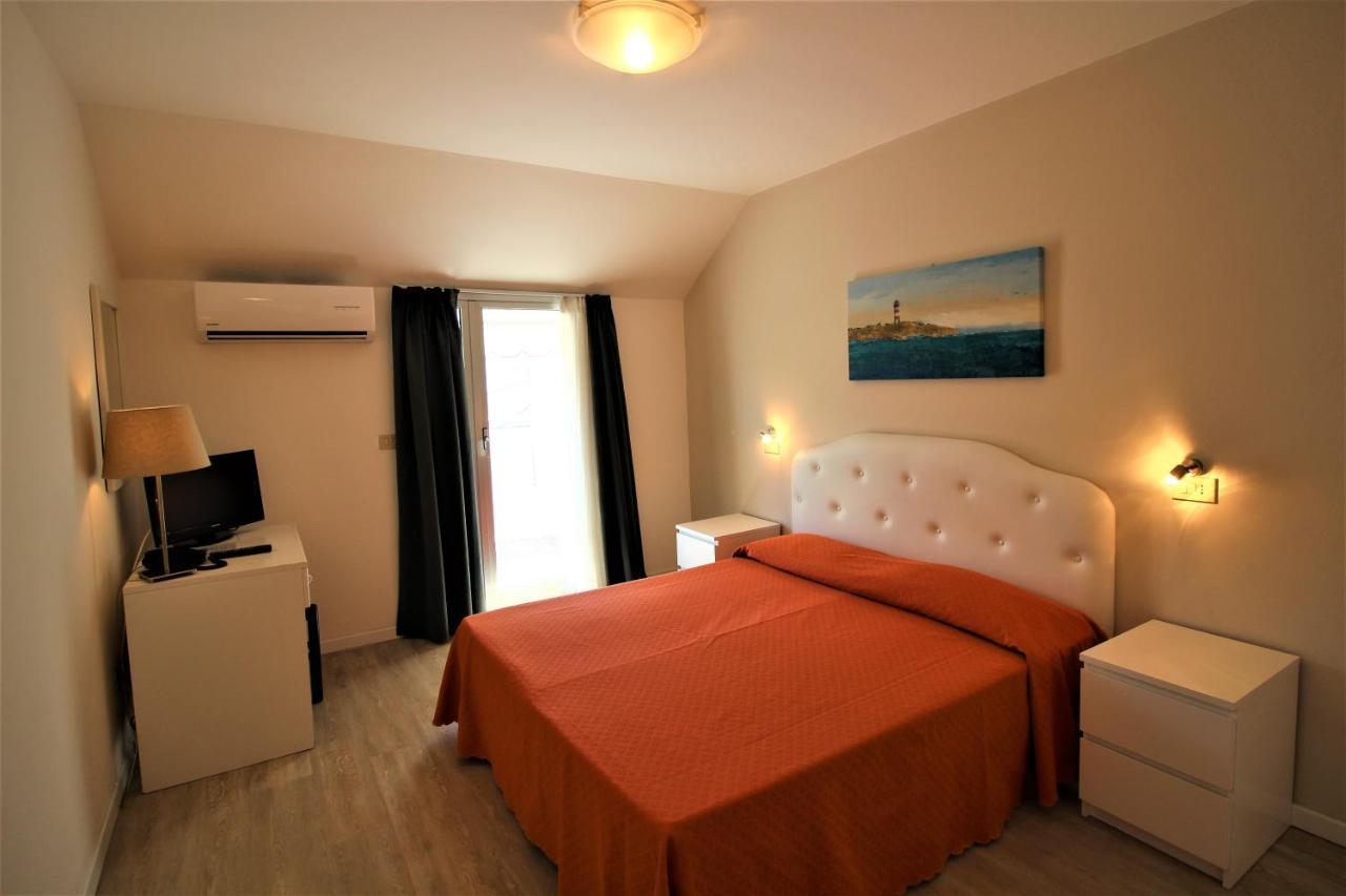 Hotel Firenze Caorle Exterior photo